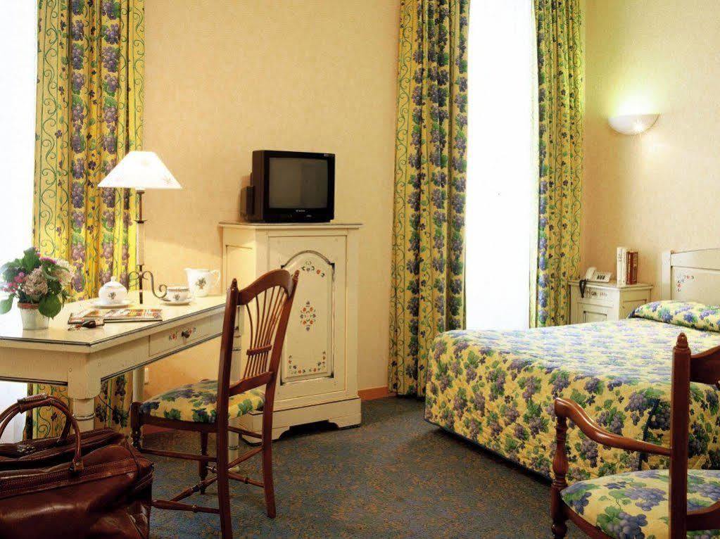 Logis Hotel De La Tete Noire Autun Esterno foto
